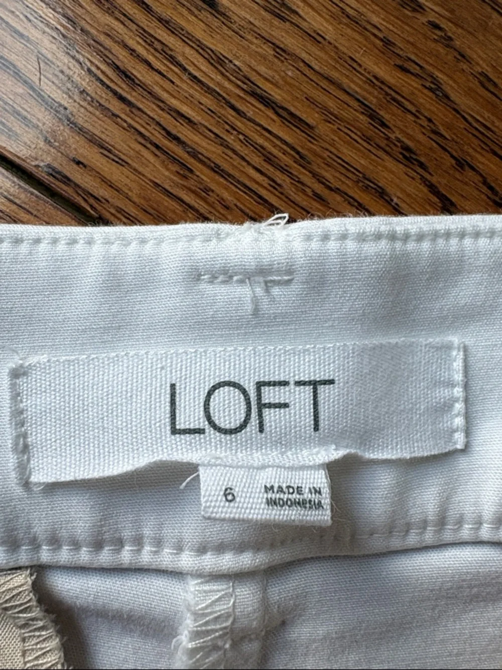 LOFT White The Riviera Short size 6 Tailored Shorts - Picture 3 of 16